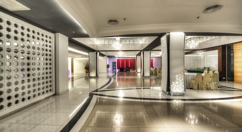 Raia Hotel Kota Kinabalu 7/45