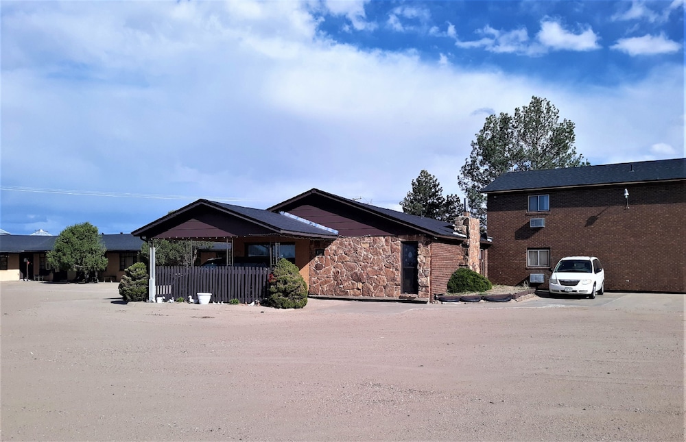 Hotel Cheyenne Wells - US 40 30/36