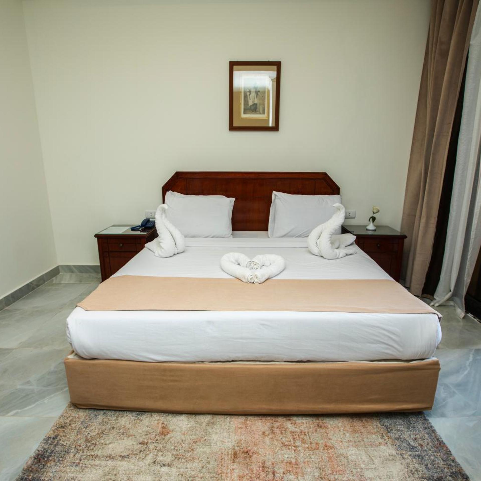 Renovated, Garden, Superior, Double Bed, Partial View