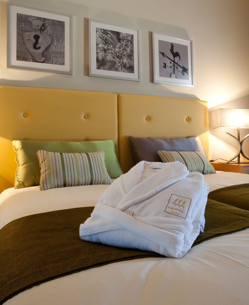 Basic, Double Bed, Balcony