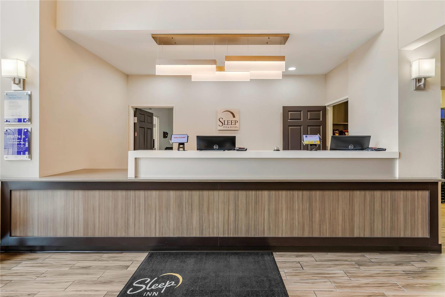 Sleep Inn & Suites Wisconsin Rapids, WI 4/35