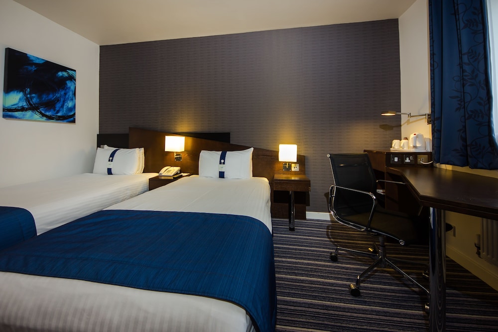 Holiday Inn Express Royal Docks 22/59