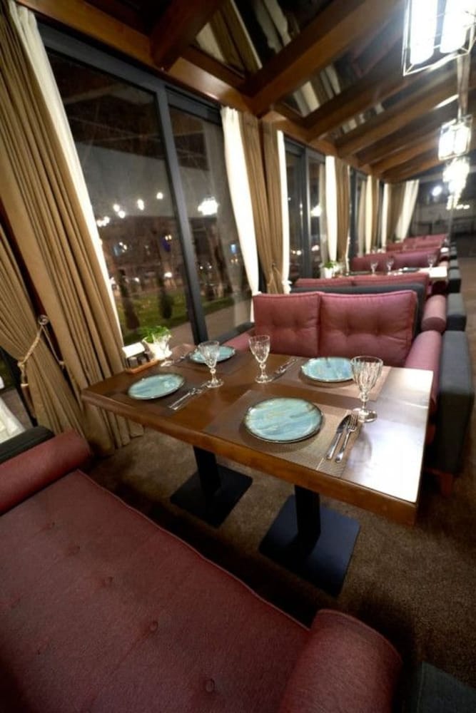 Asli Makon Hotel 39/44