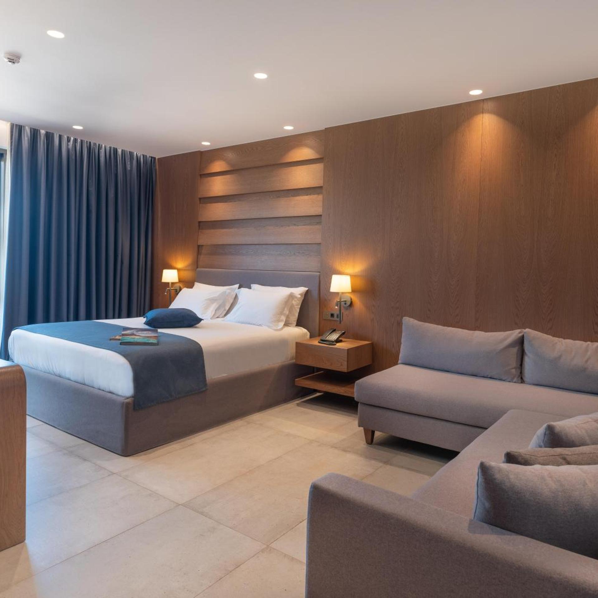 FAMILY ROOM OPEN PLAN LUXURY SEA VIEW