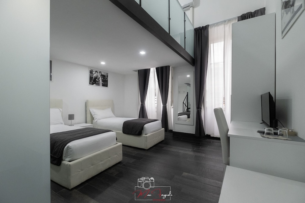 Arch Rome Suites 59/75