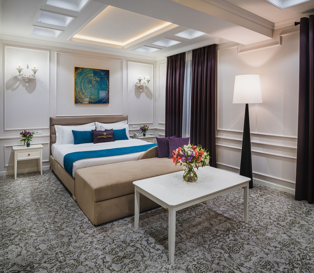 Zarafshon Parkside Hotel 19/32