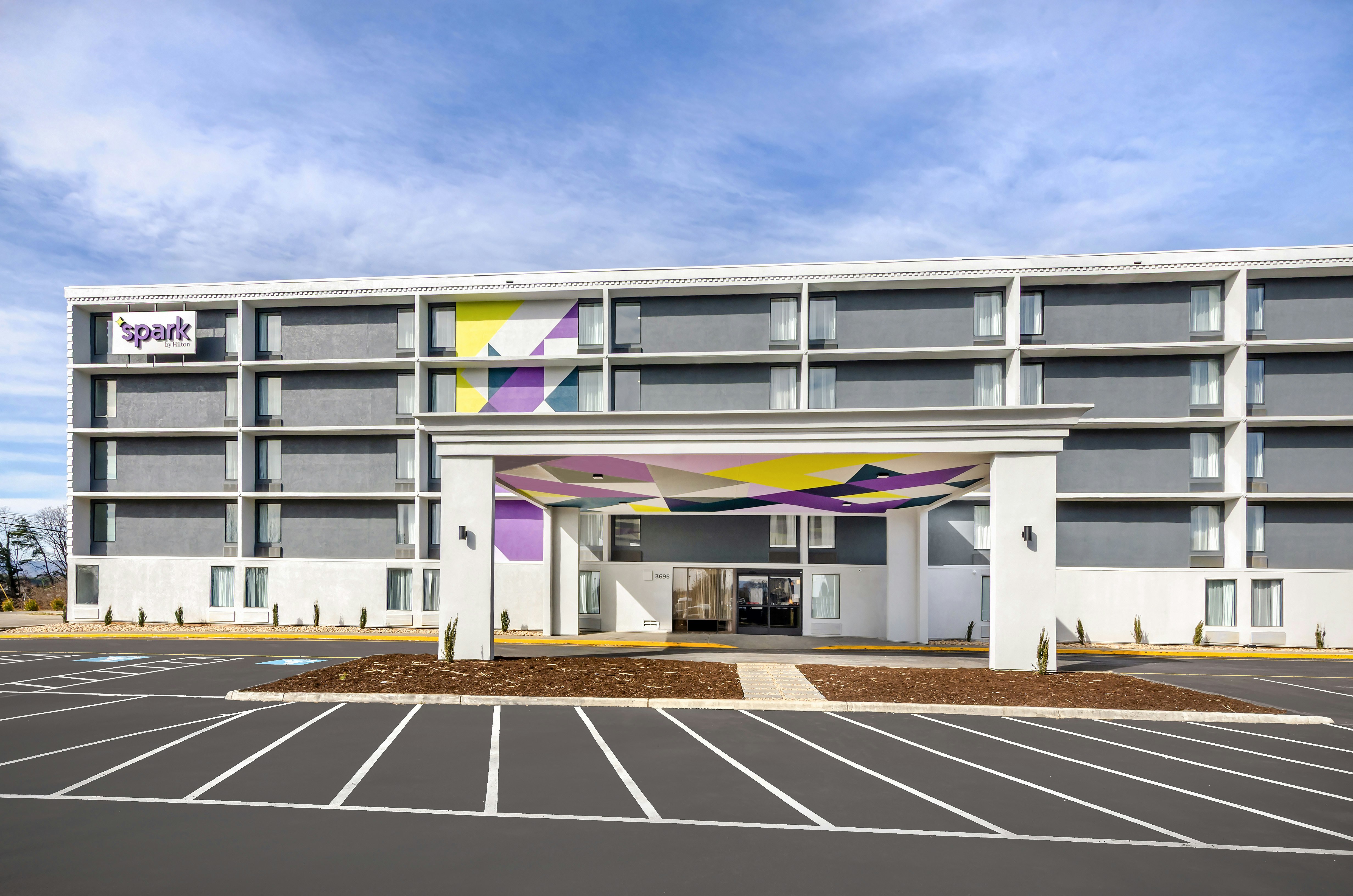 Spark by Hilton Roanoke Airport 20/20