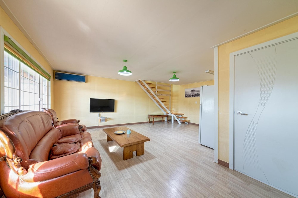Ga Pyeong Four Season Pension 30/50