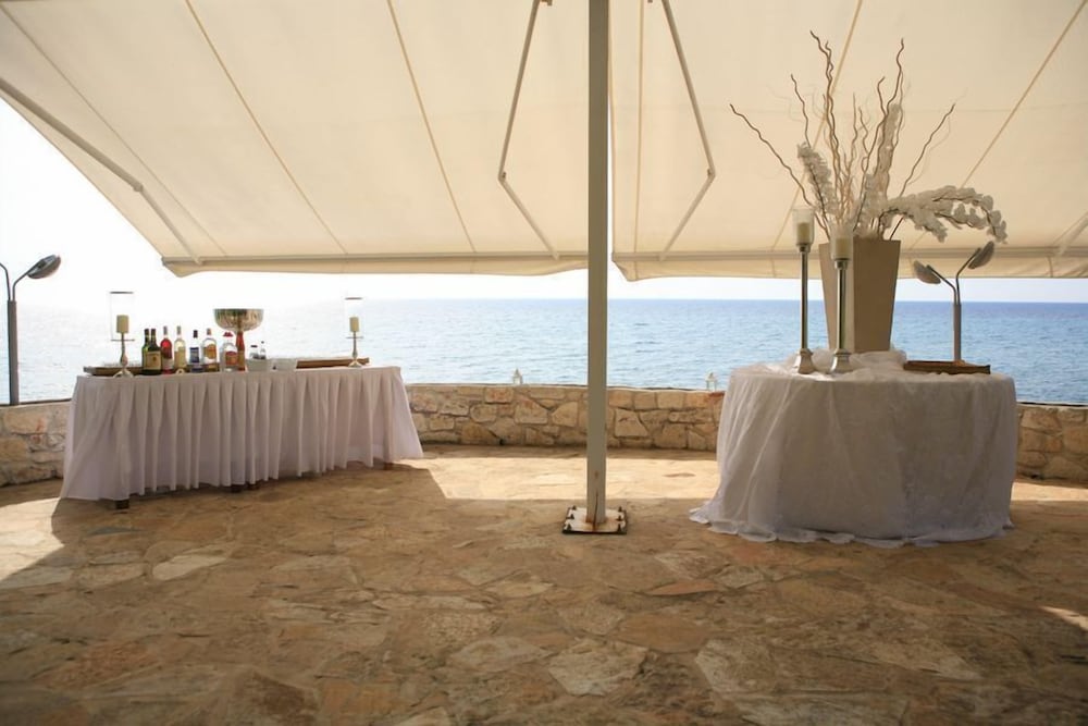 Elani Bay Resort 34/50