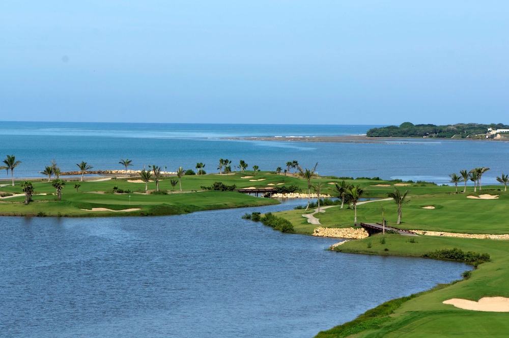 Dreams Karibana Cartagena Golf & Spa Resort 74/78