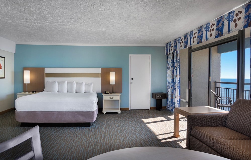 Efficiency, King Bed, Ocean Front, Parlor, Sofa