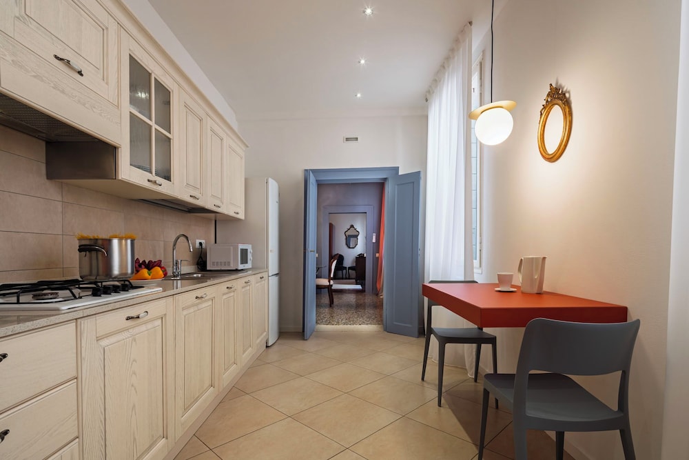 The Arsenal Large Apartment 32/47