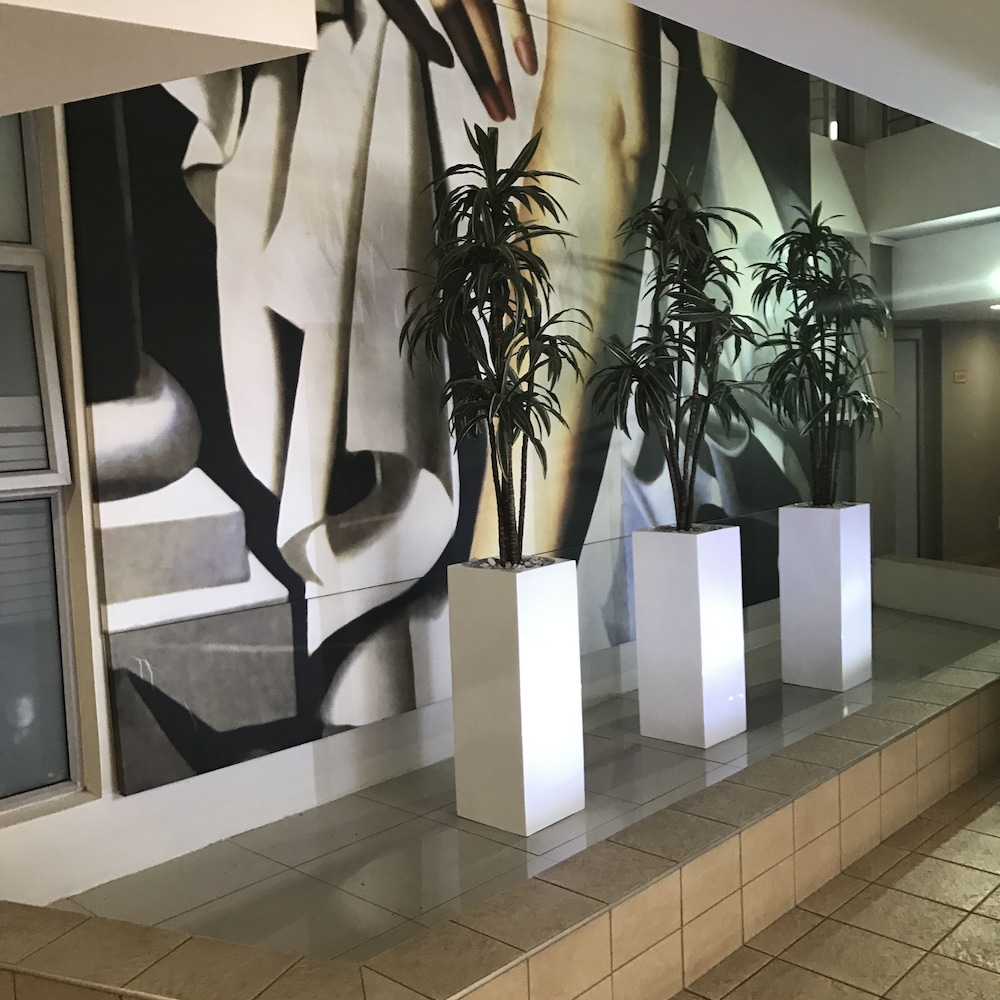 Sandton Apartments Hydro 63/73