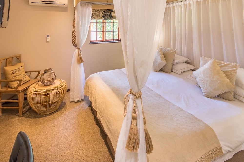 Constantia Hotel and Conference Centre 20/50