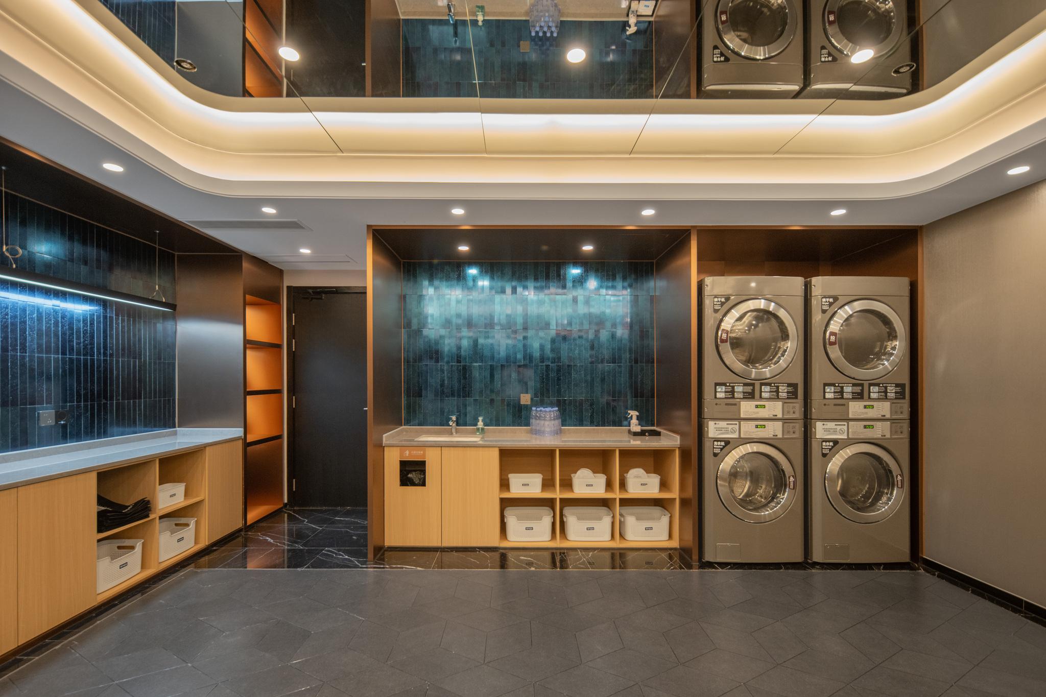 6698 Crystal Hotel (Hangzhou Sijiqing) 12/53