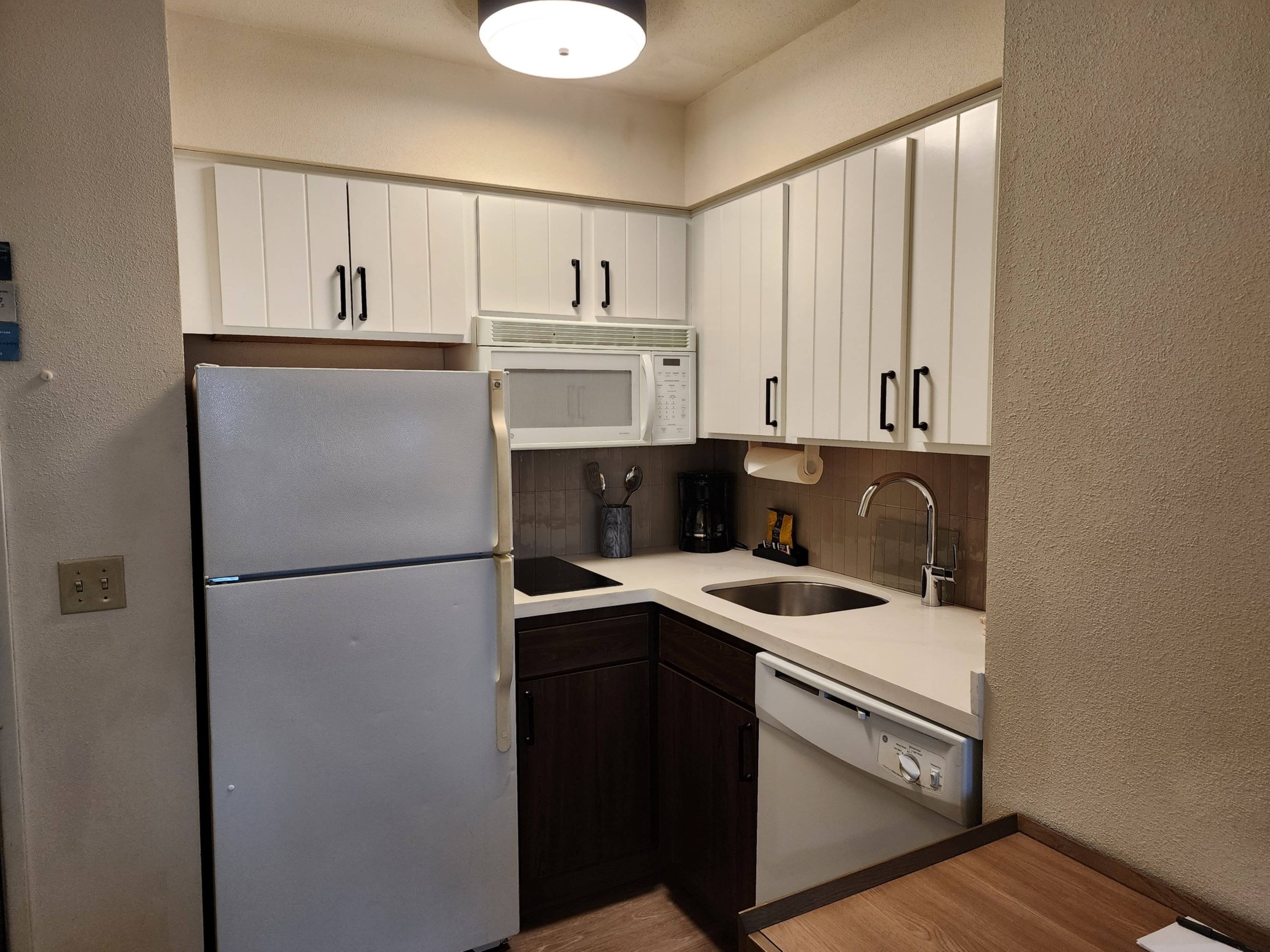 Staybridge Allentown Bethlehem Airport Suites 69/69