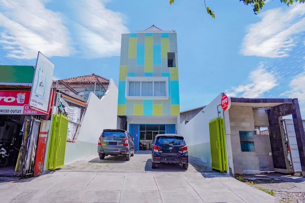 OYO 90336 Olive Guest House 12/15