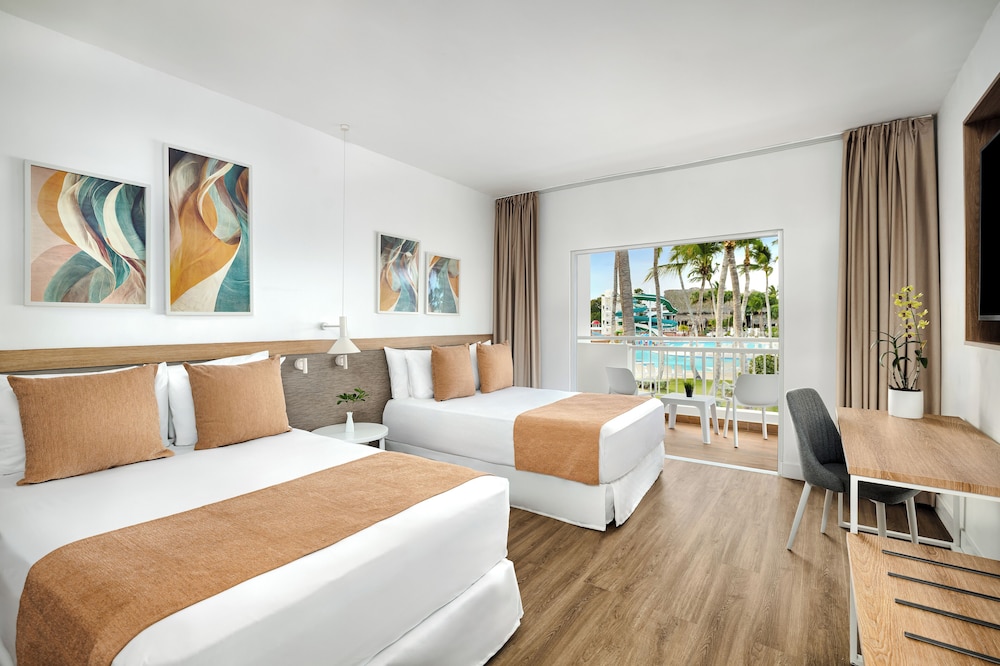 Sun Club, Superior, 2 Double Beds, Pool View