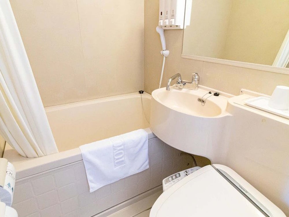 Toyoko Inn Sapporo Eki Kita Guchi 13/56