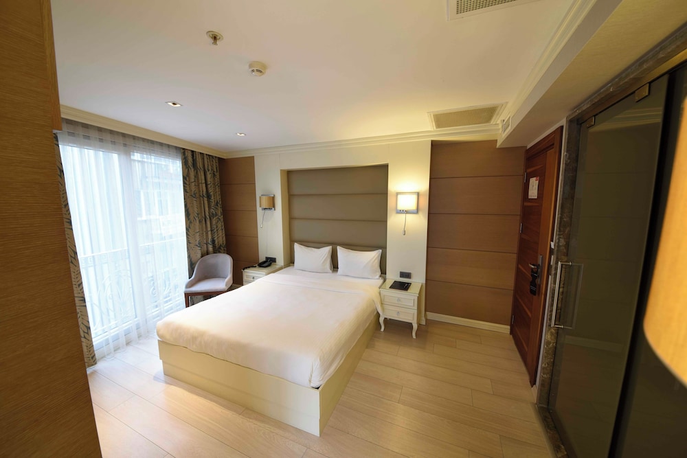 Hotel Le Mirage 33/69