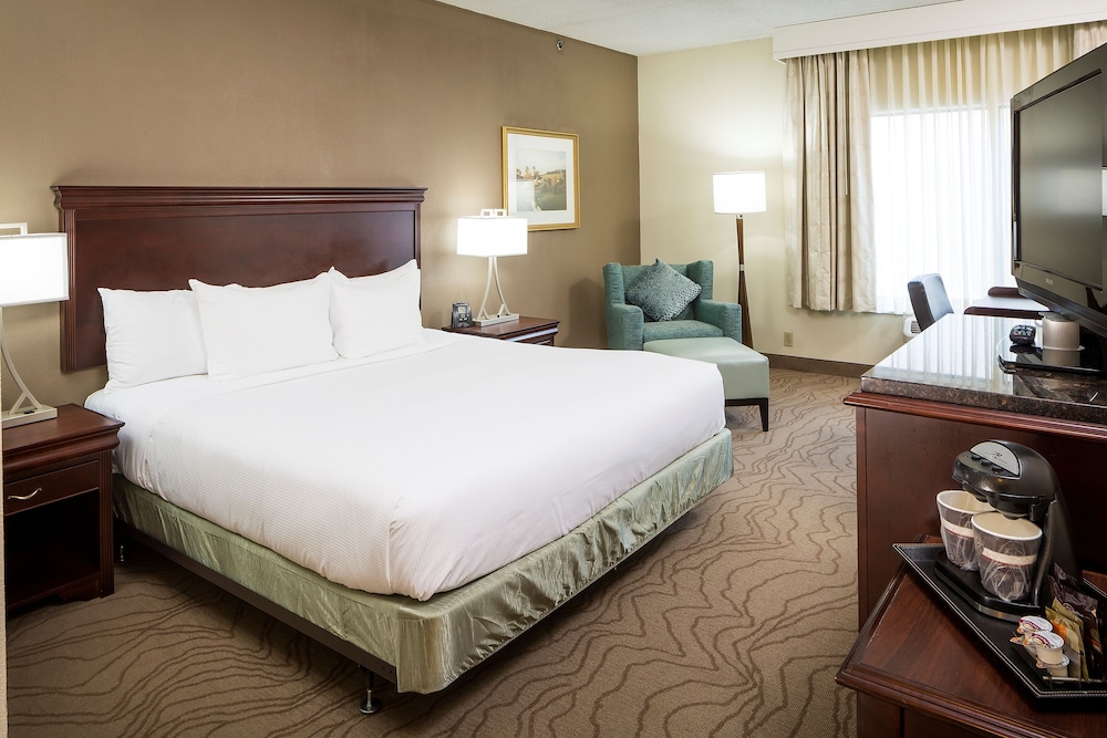 DoubleTree by Hilton Boston - Milford 7/58
