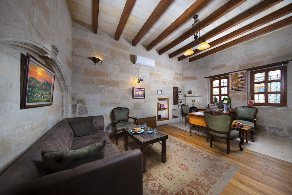 Terra Cave Hotel 29/50
