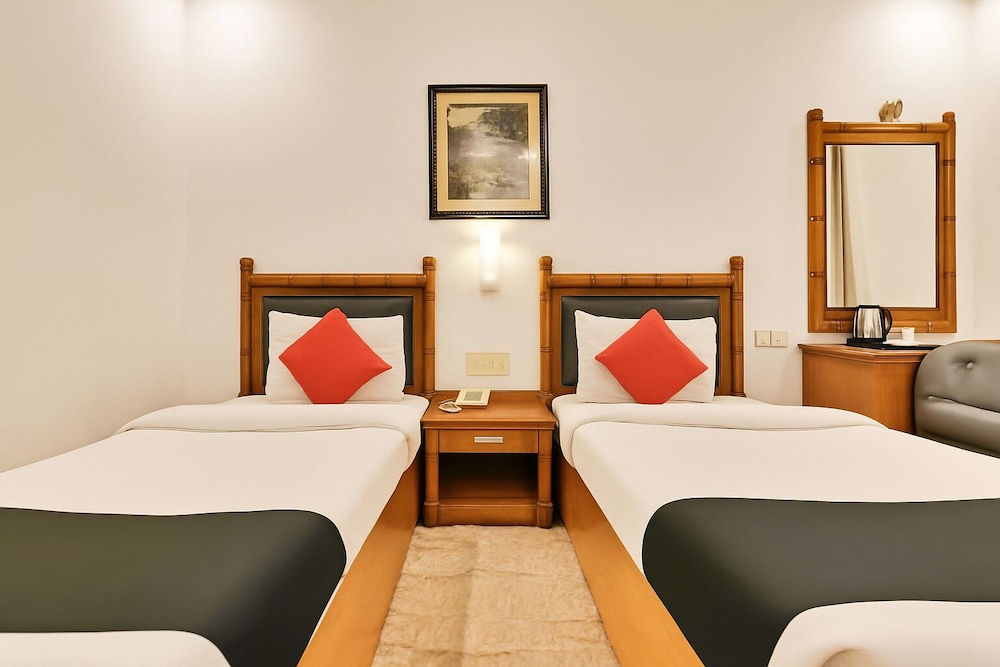 HOTEL TJS ROYALE 20/44