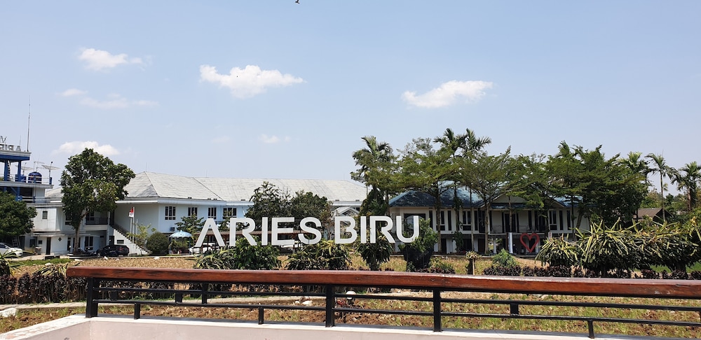 Aries Biru Hotel and Villa 40/49