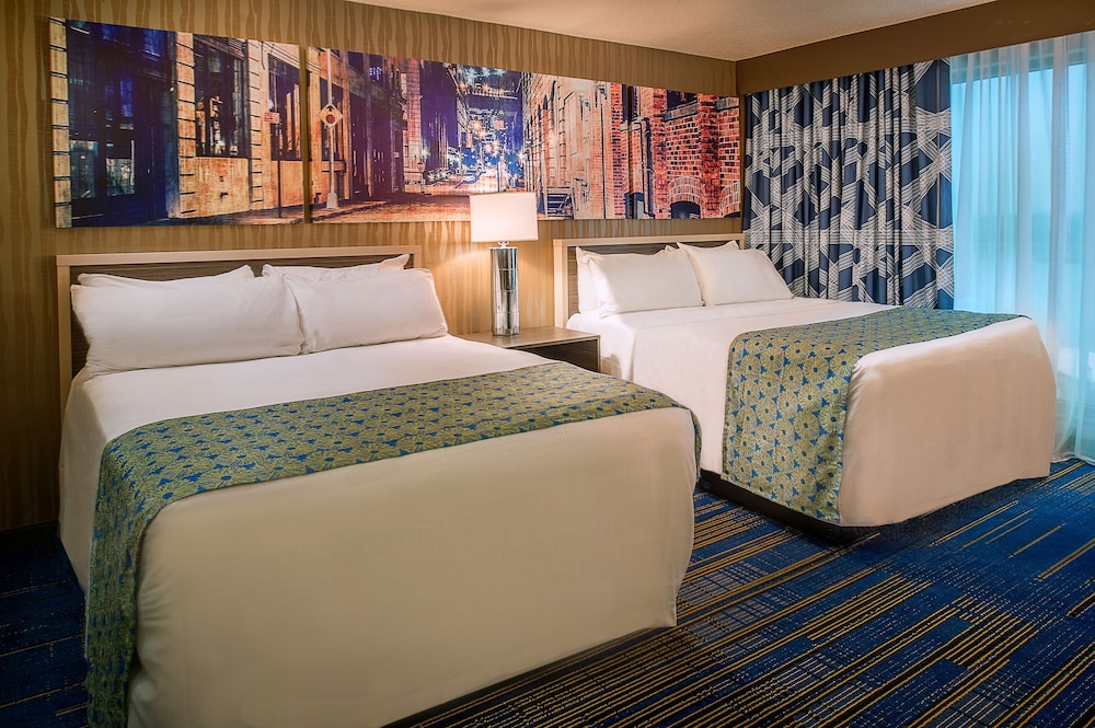 LUMIÈRE, 2 QUEEN BEDS, RIVER VIEW