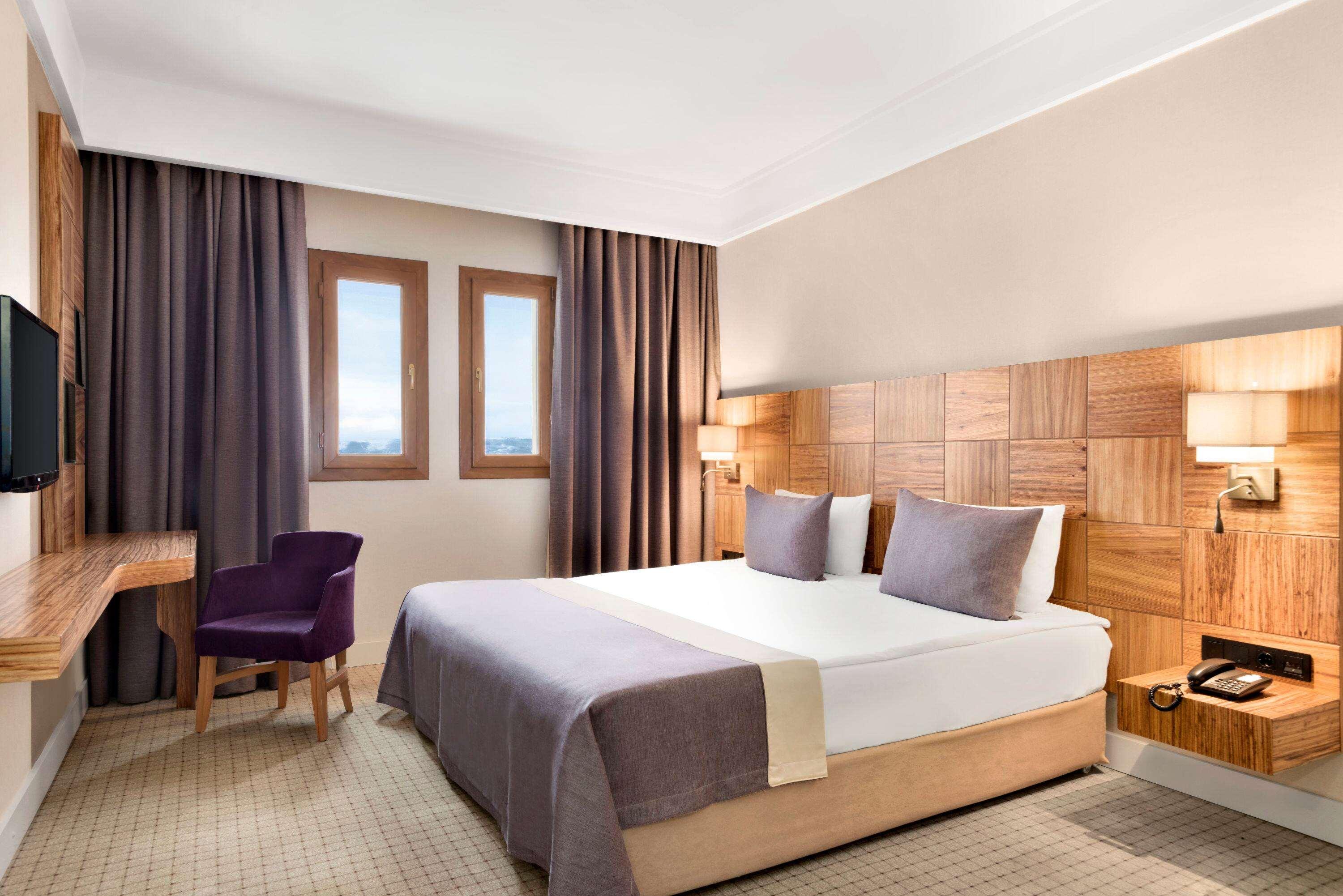 Deluxe, Suite, King Bed