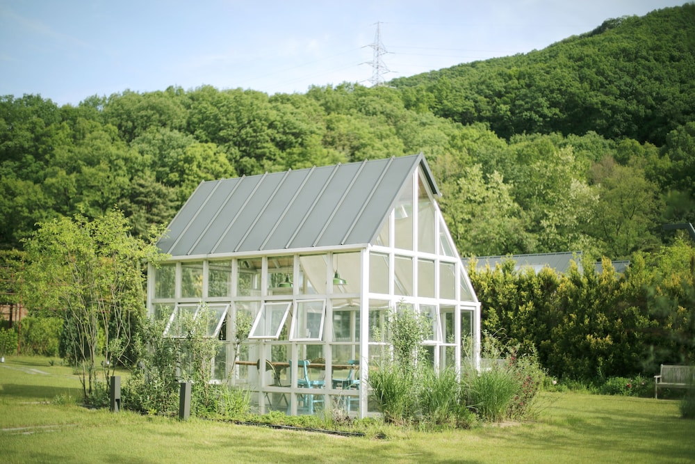 Eden Paradise Hotel in ICHEON