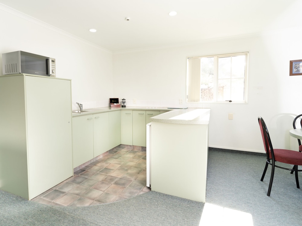 Alexandra Heights Motel 5/57