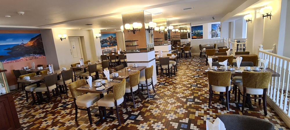The Empress Hotel 47/64