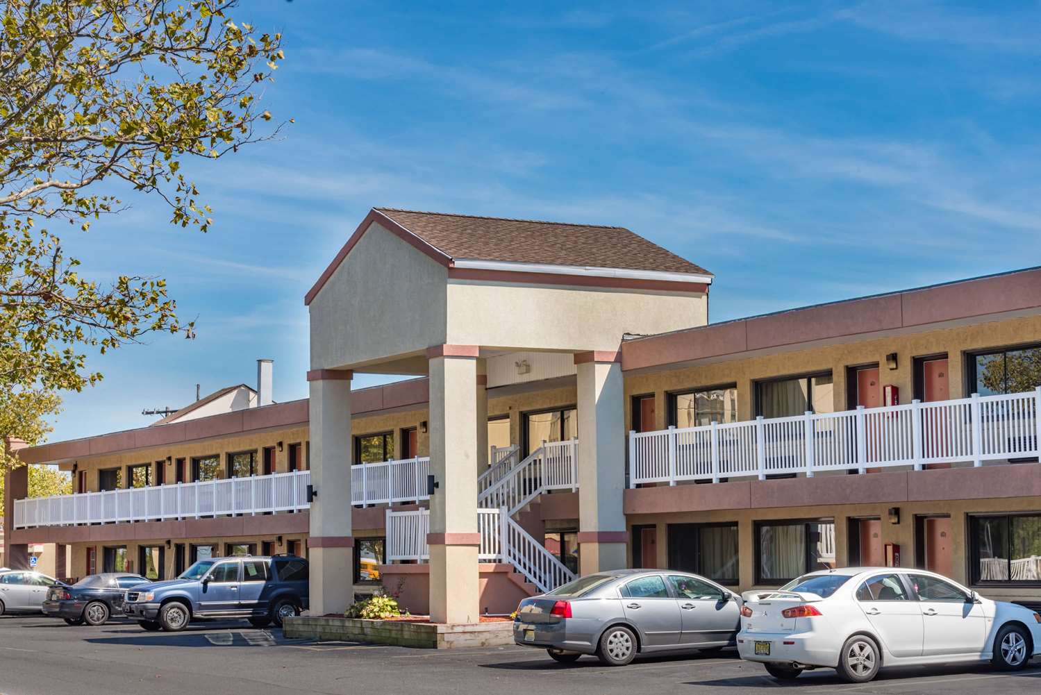 Ramada By Wyndham West Atlantic City 23/35