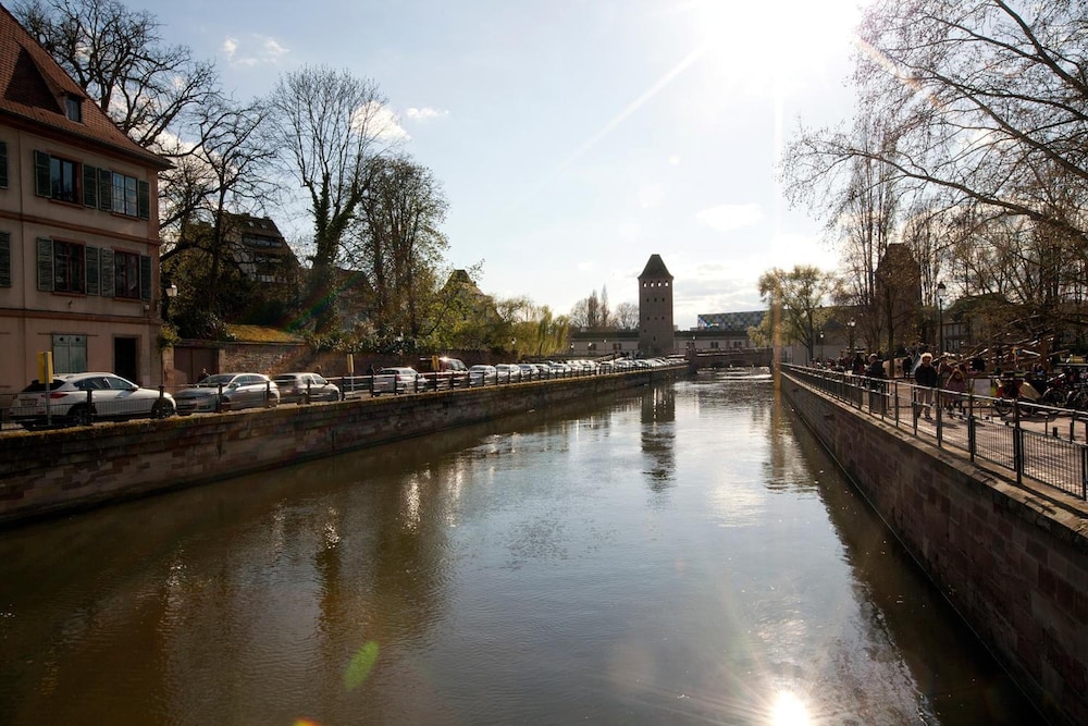 Sejours Et Affaires Strasbourg Kleber 21/25