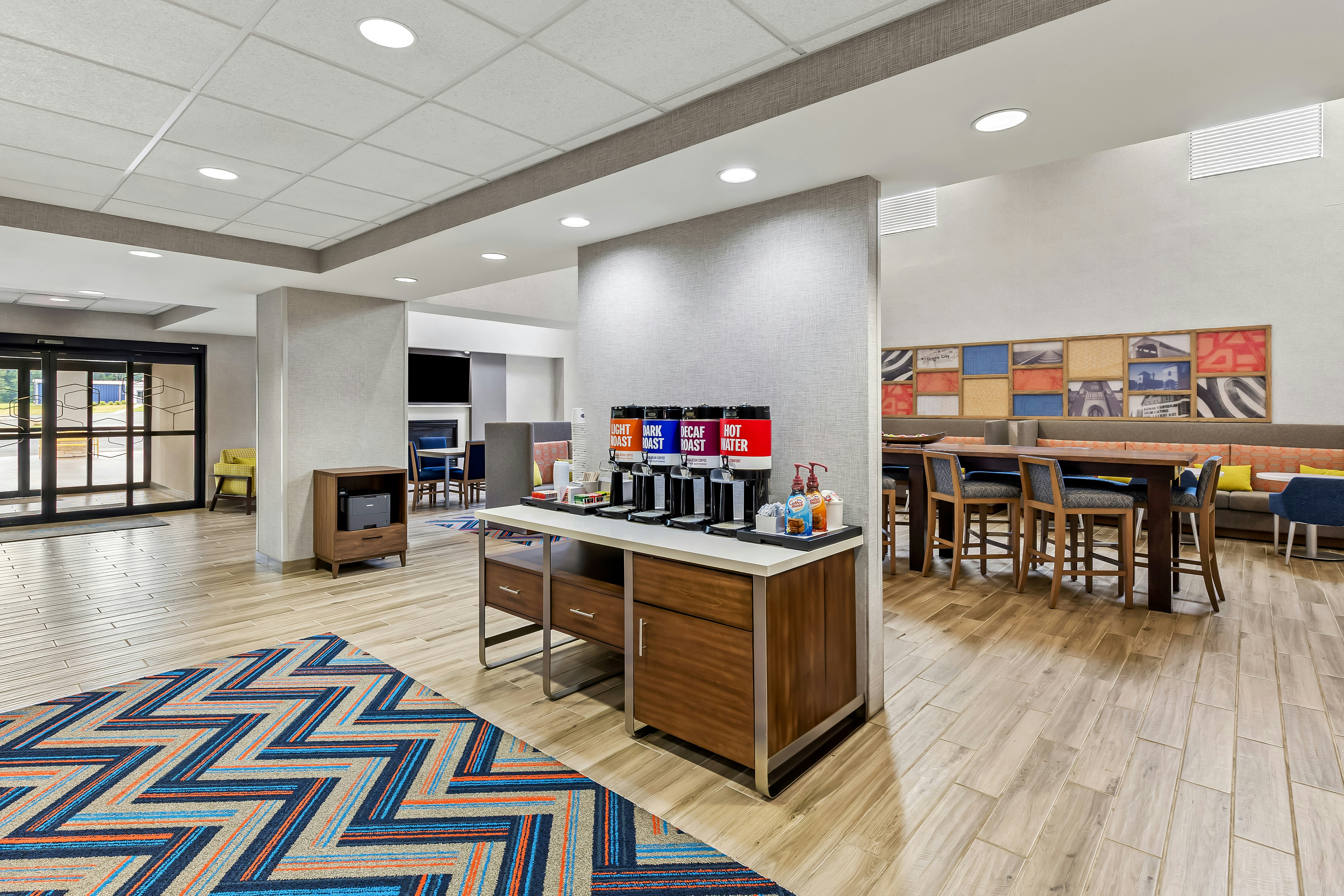 Hampton Inn & Suites Grove City 21/39