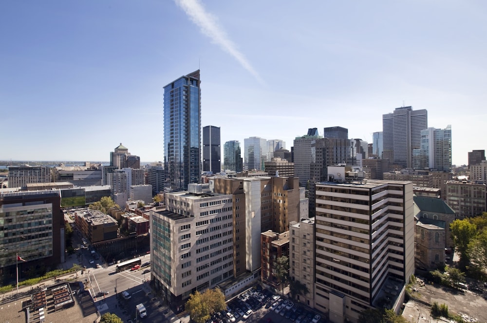 DoubleTree by Hilton Montreal photo2