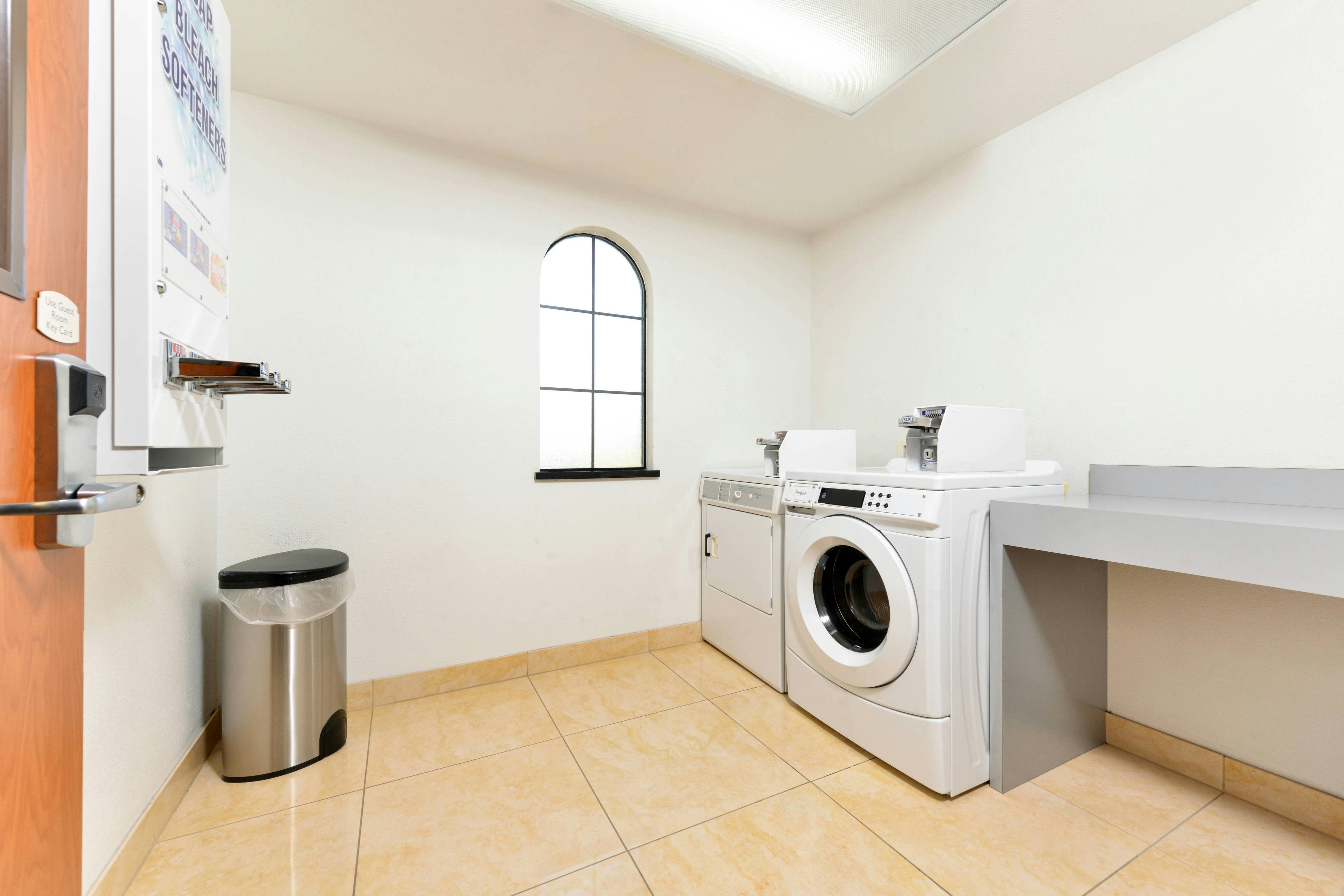 Fairfield Inn & Suites Santa Cruz - Capitola 11/31