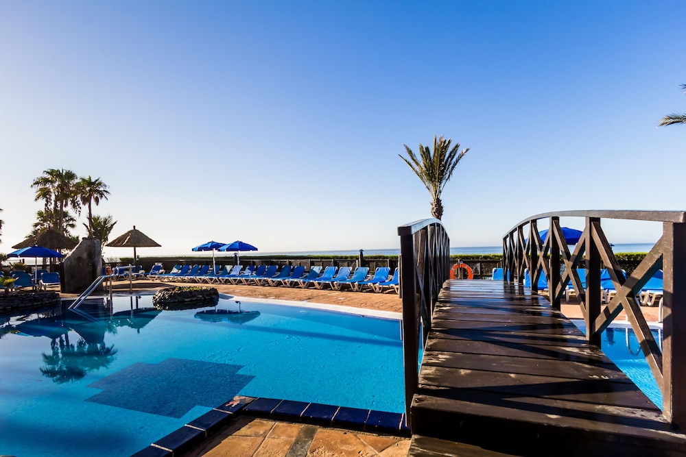 BLUEBAY BEACH CLUB 29/41