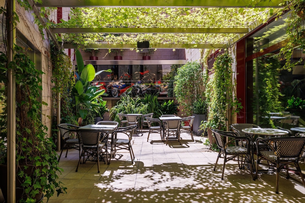 Hotel Ronda Lesseps 83/90