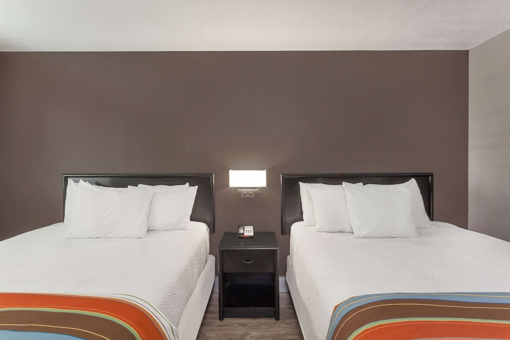 Studio6 Suites San Ysidro, CA – San Diego South Bay 11/51