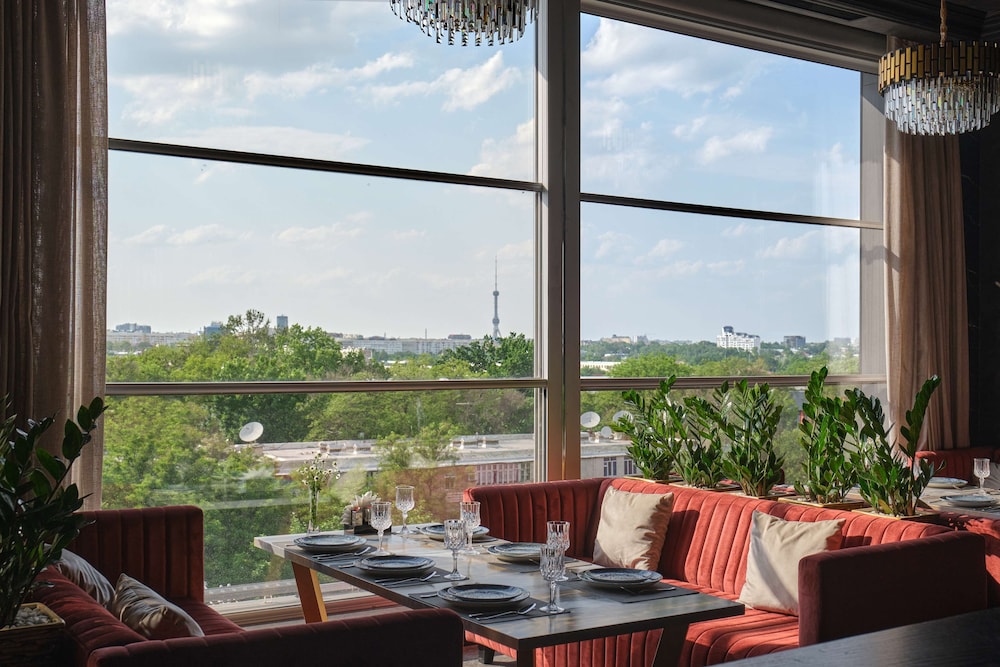 Panarams Tashkent Hotel a Member of Radisson Individuals 37/48