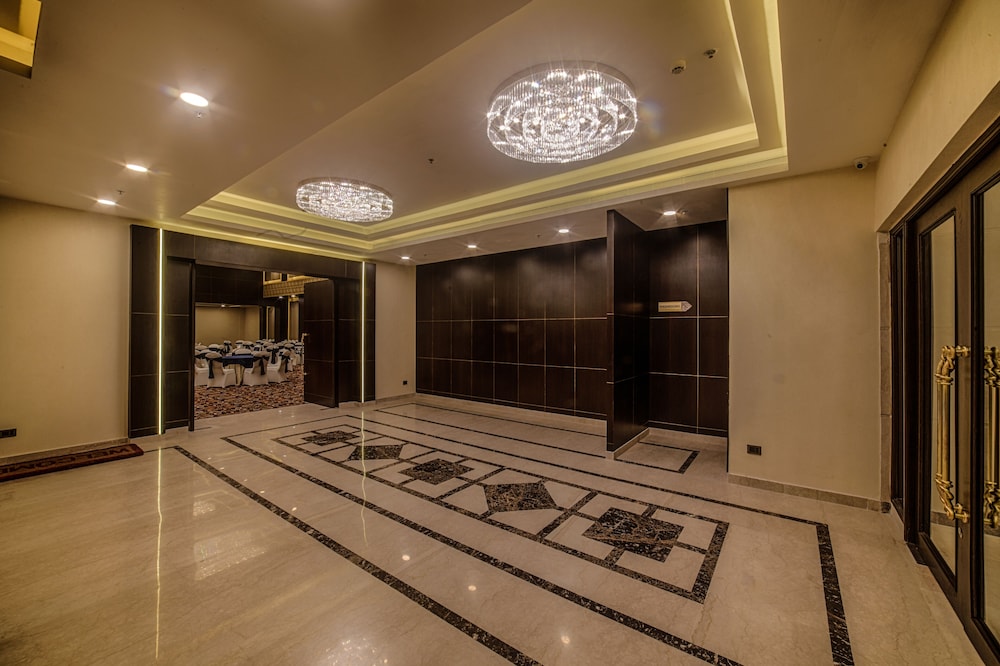 Vivanta Jamshedpur, Golmuri 10/57