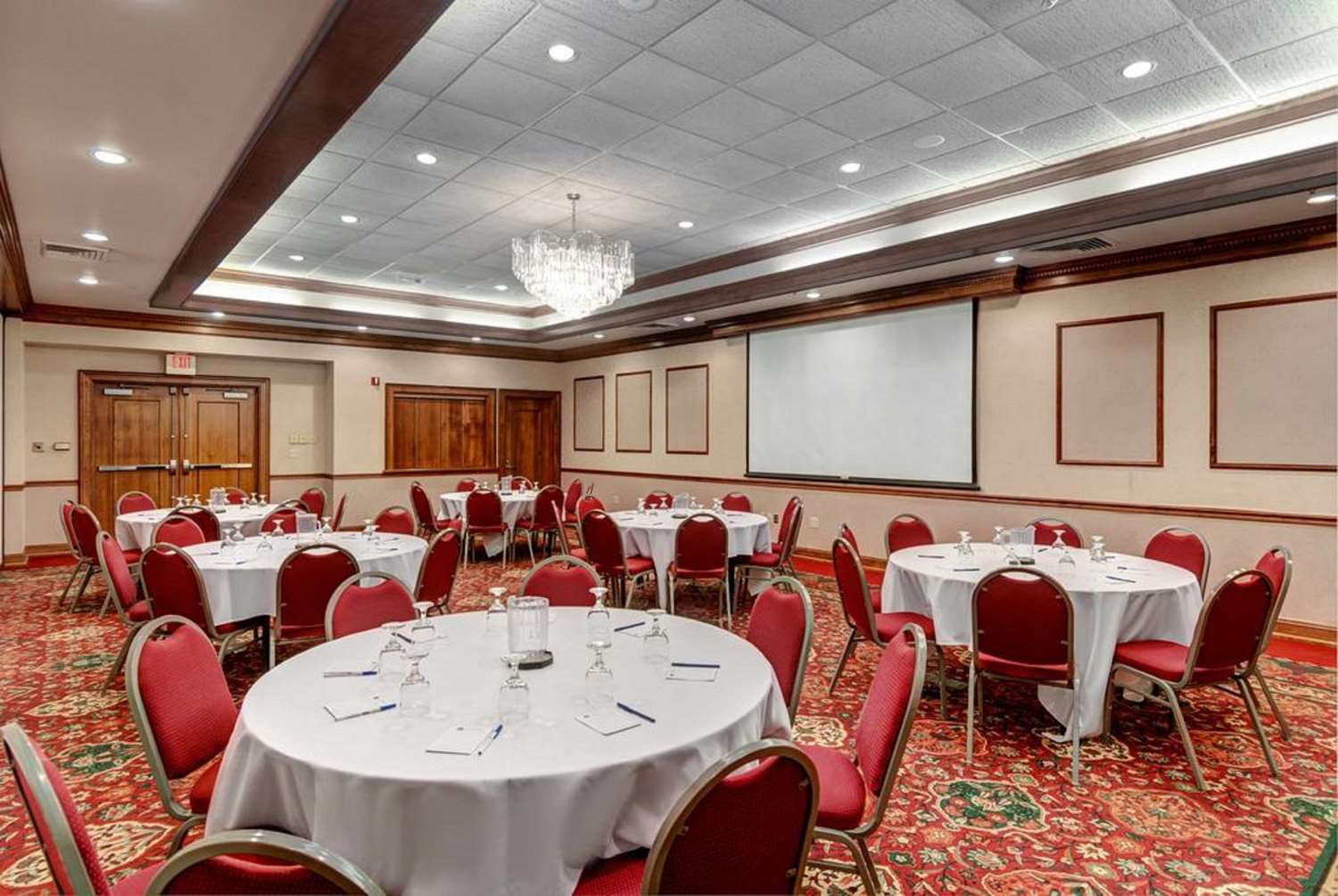Best Western Plus Portsmouth Hotel And Suites 12/19