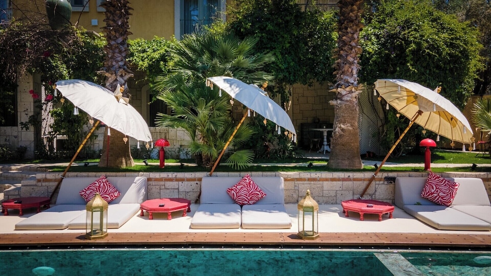 La Capria Suite Hotel 47/53
