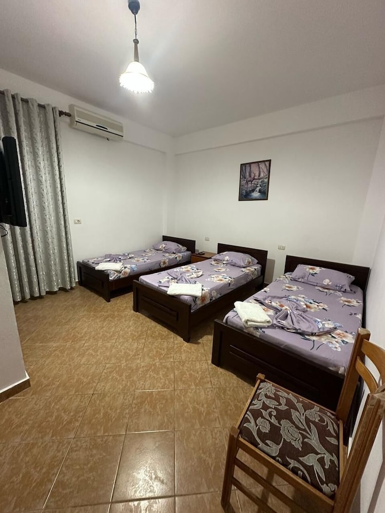 Hotel Rixhi 51/69
