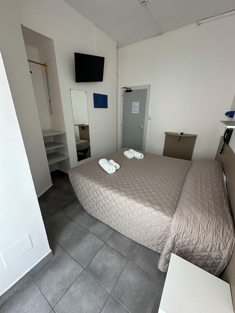 Hotel Austria 19/27