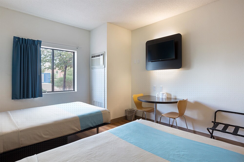 Motel6 Page, AZ 28/60