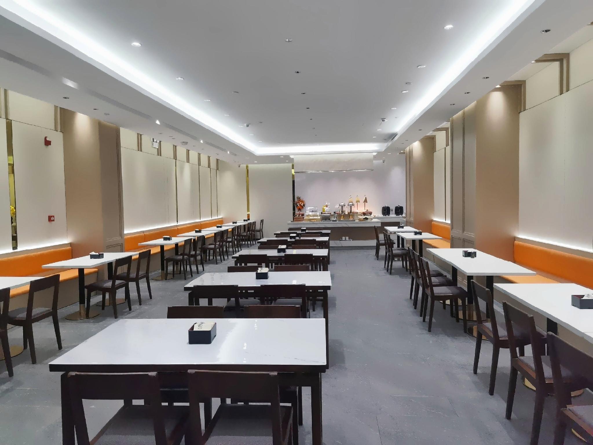 ZMAX Hotel (Zhuhai Gongbei Port) 36/42