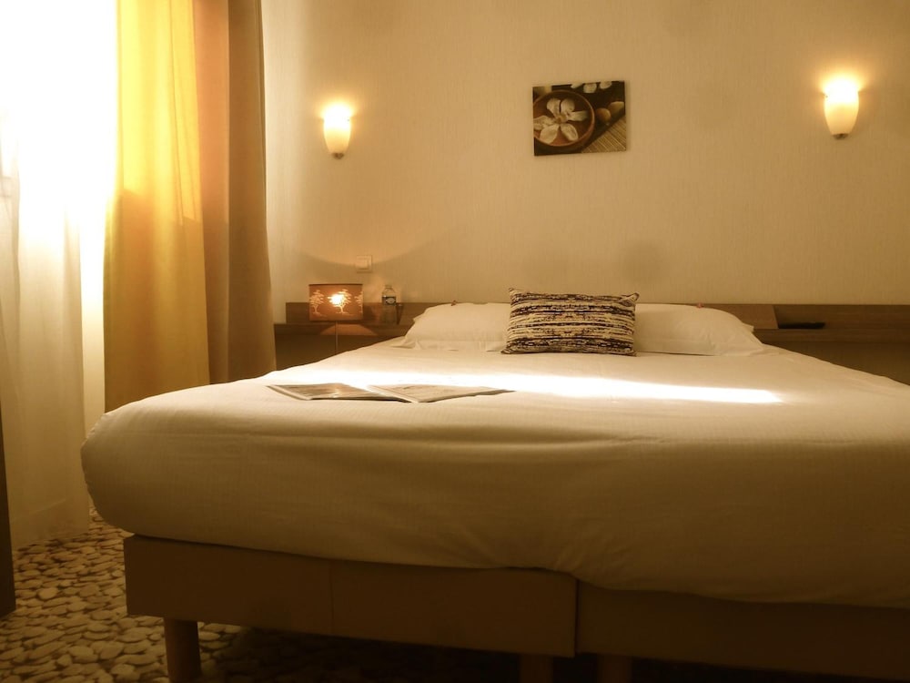 Brit Hotel Cancale 23/49